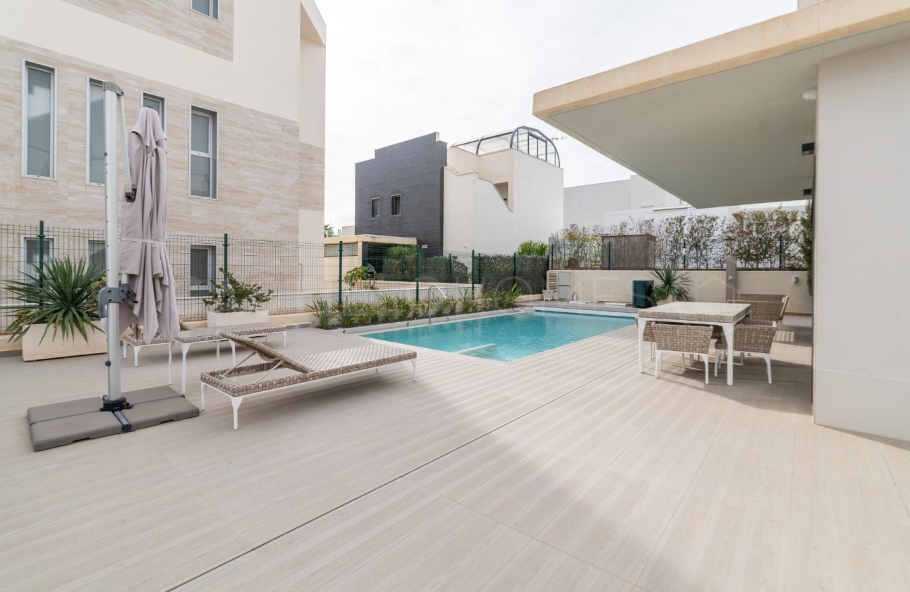 Reventa - Villa - Orihuela Costa - Campoamor