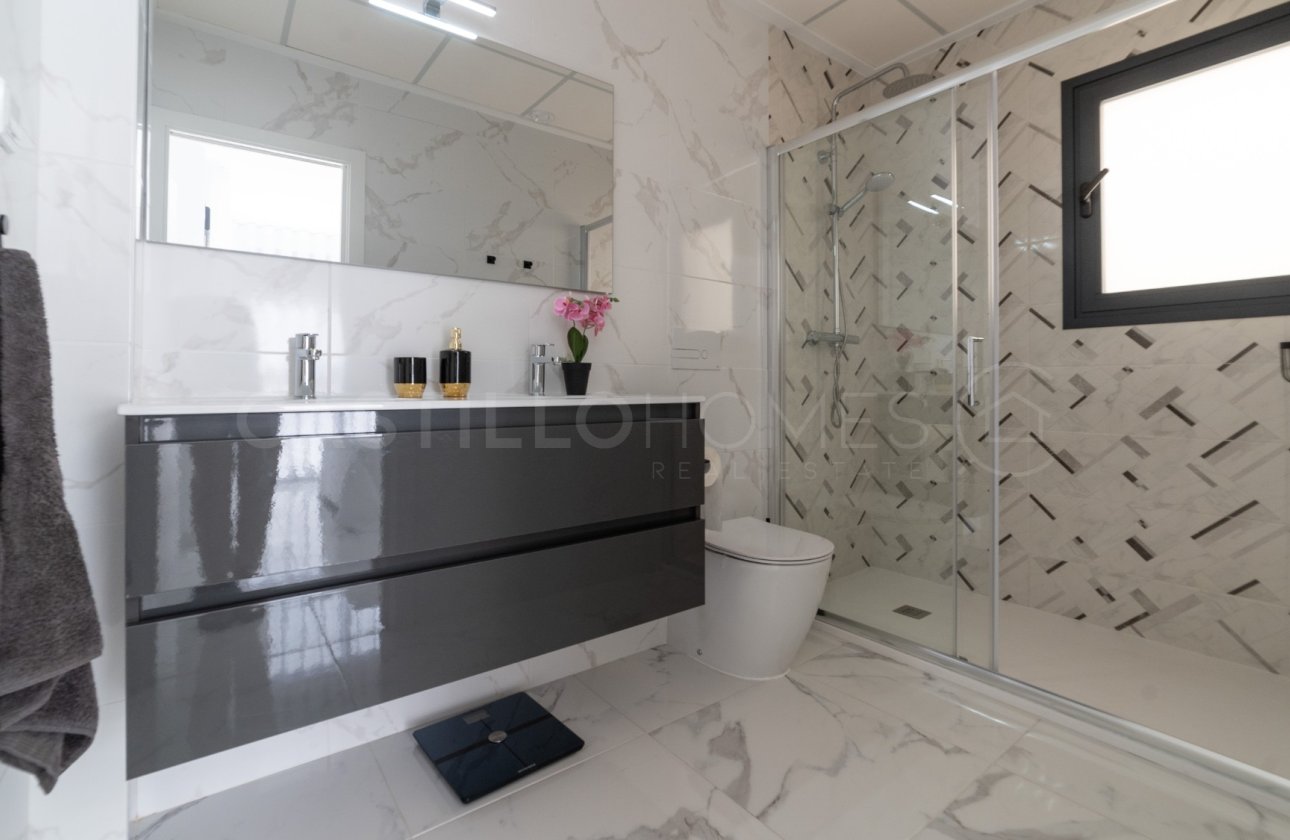Revente - Villa - Los Montesinos - La Herrada