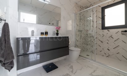 Revente - Villa - Los Montesinos - La Herrada