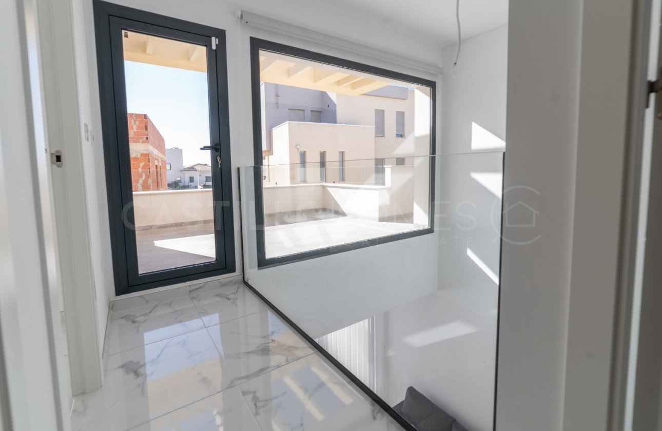 Revente - Villa - Los Montesinos - La Herrada