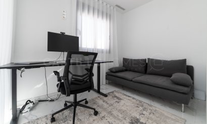 Revente - Villa - Los Montesinos - La Herrada