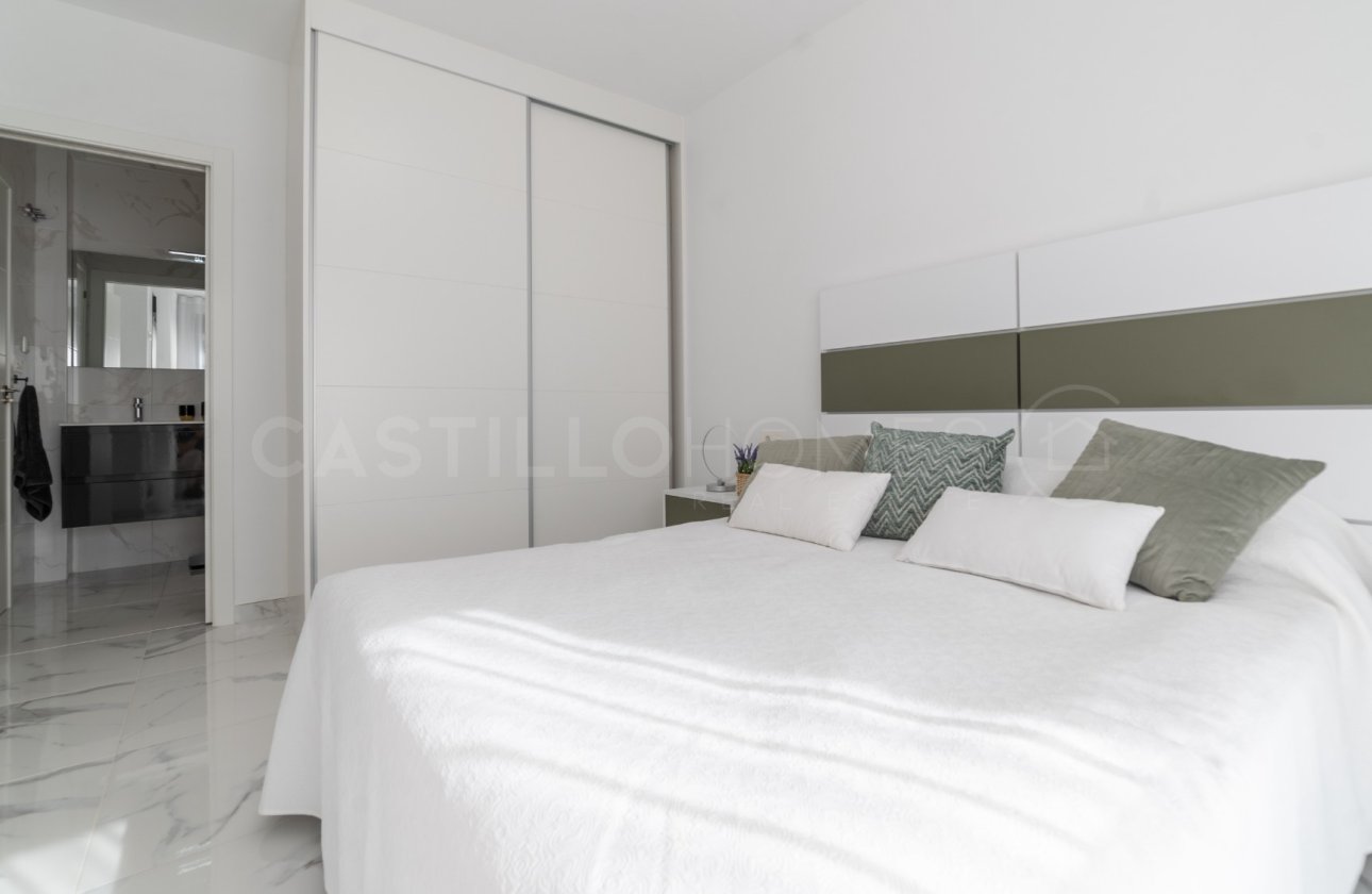 Revente - Villa - Los Montesinos - La Herrada