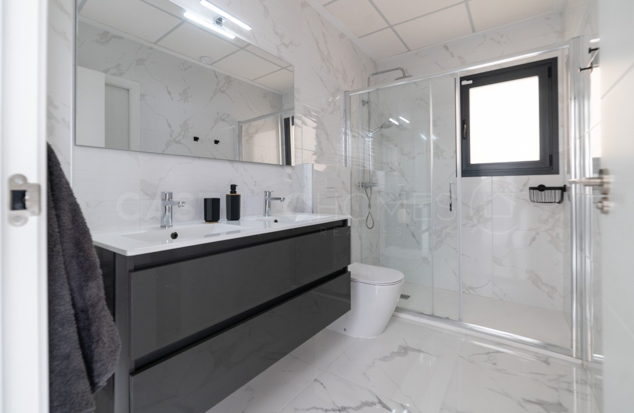 Revente - Villa - Los Montesinos - La Herrada