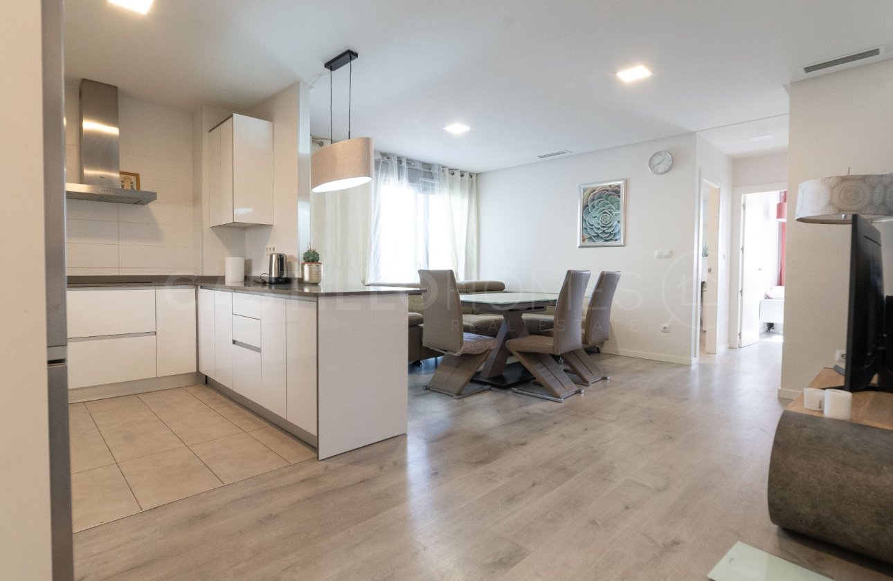 Resale - Apartment / flat - Orihuela Costa - Villamartín