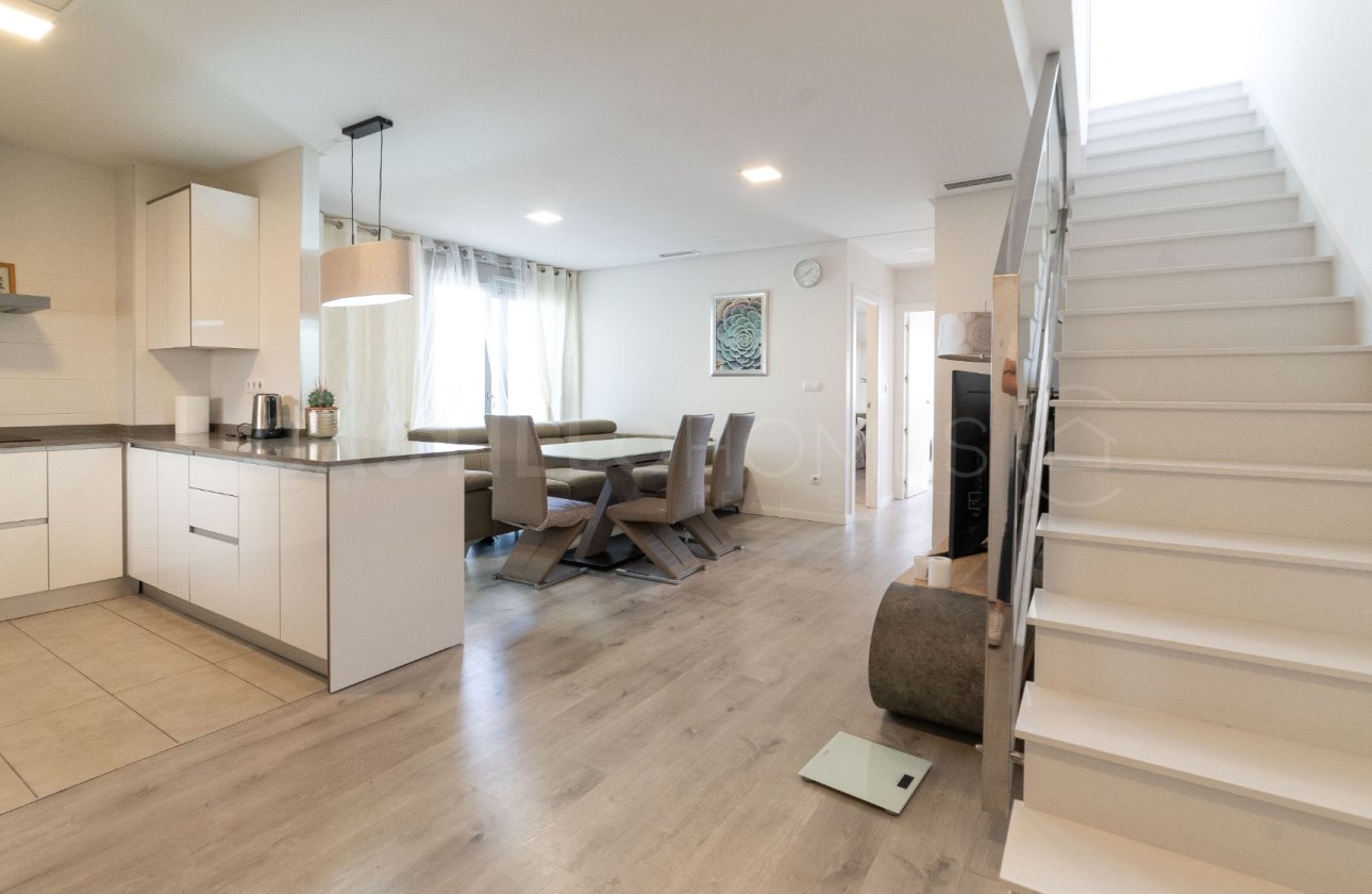 Resale - Apartment / flat - Orihuela Costa - Villamartín