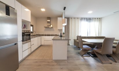 Resale - Apartment / flat - Orihuela Costa - Villamartín