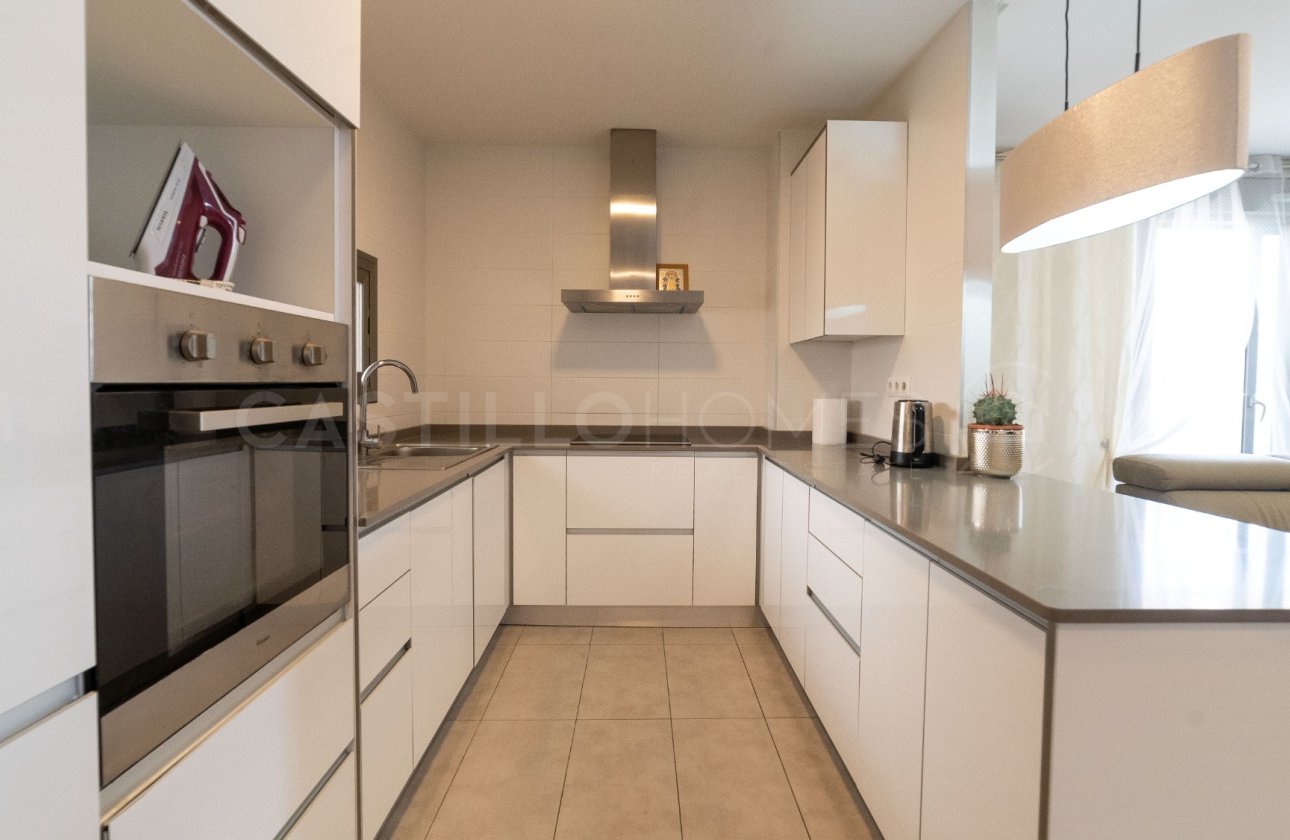 Resale - Apartment / flat - Orihuela Costa - Villamartín