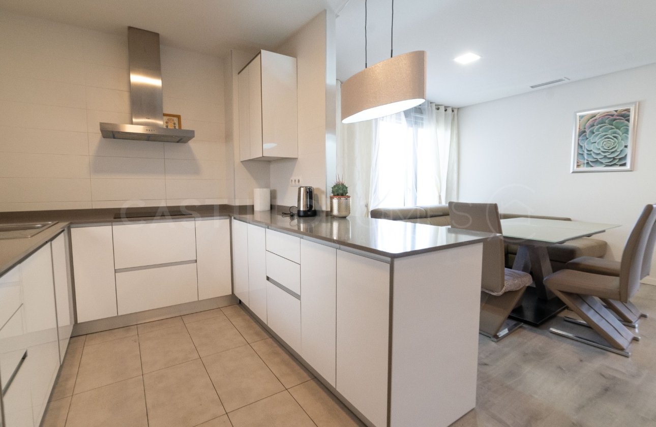 Resale - Apartment / flat - Orihuela Costa - Villamartín
