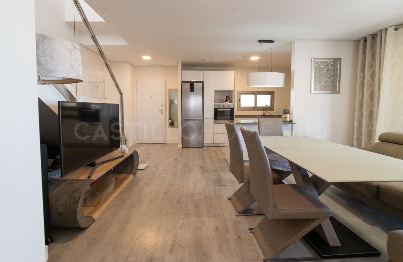 Resale - Apartment / flat - Orihuela Costa - Villamartín
