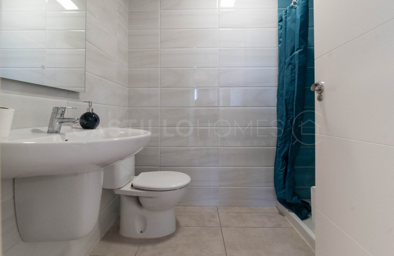Resale - Apartment / flat - Orihuela Costa - Villamartín