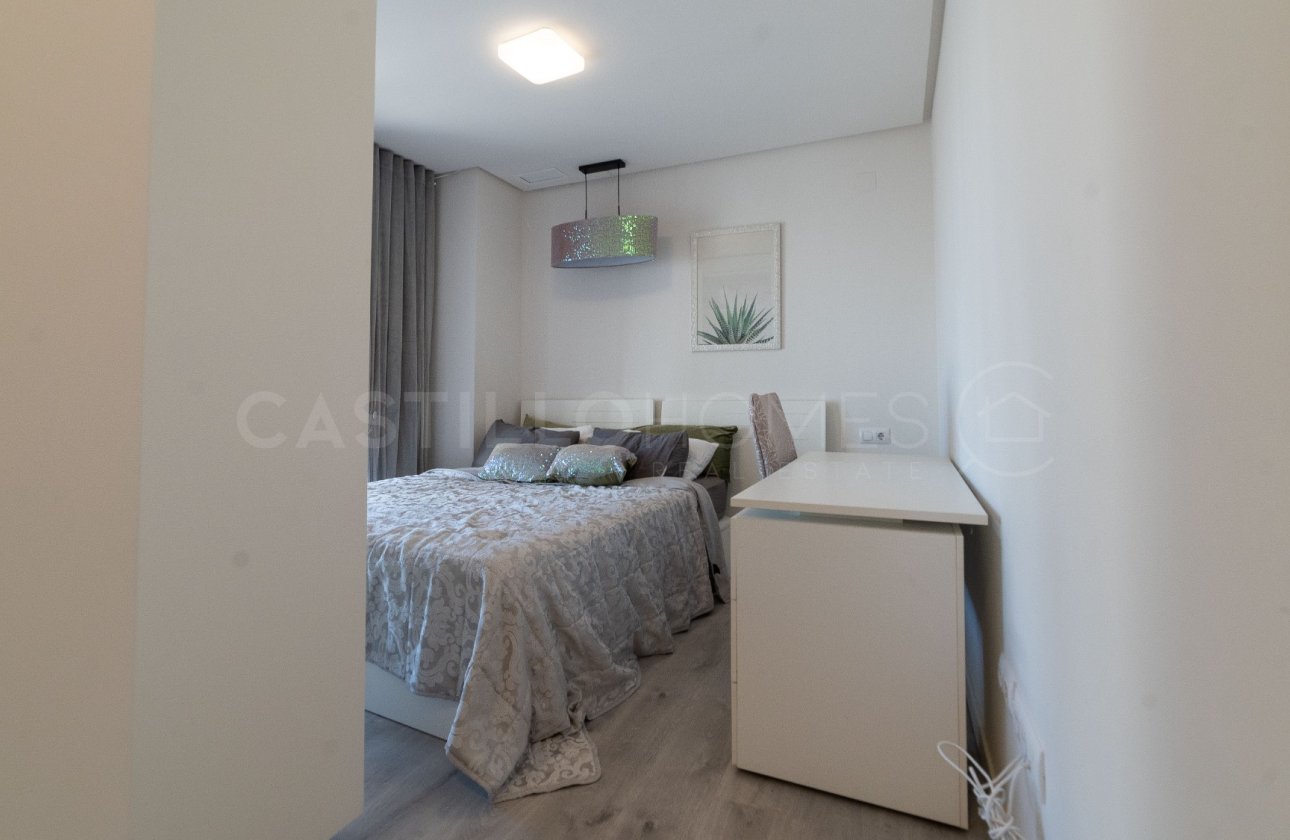 Resale - Apartment / flat - Orihuela Costa - Villamartín