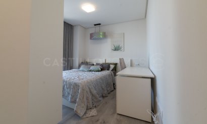 Resale - Apartment / flat - Orihuela Costa - Villamartín