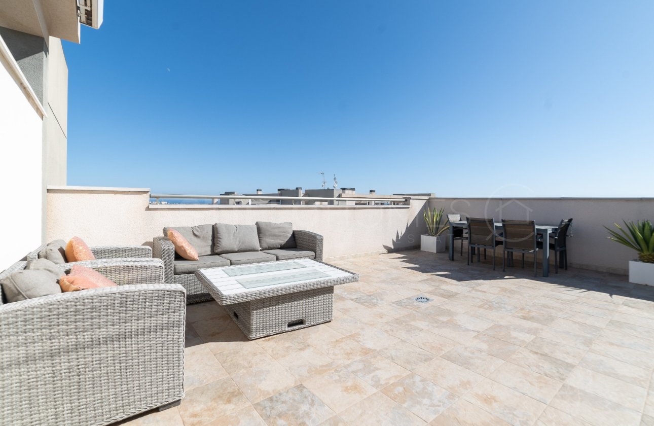 Resale - Apartment / flat - Orihuela Costa - Villamartín