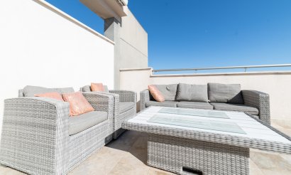 Resale - Apartment / flat - Orihuela Costa - Villamartín