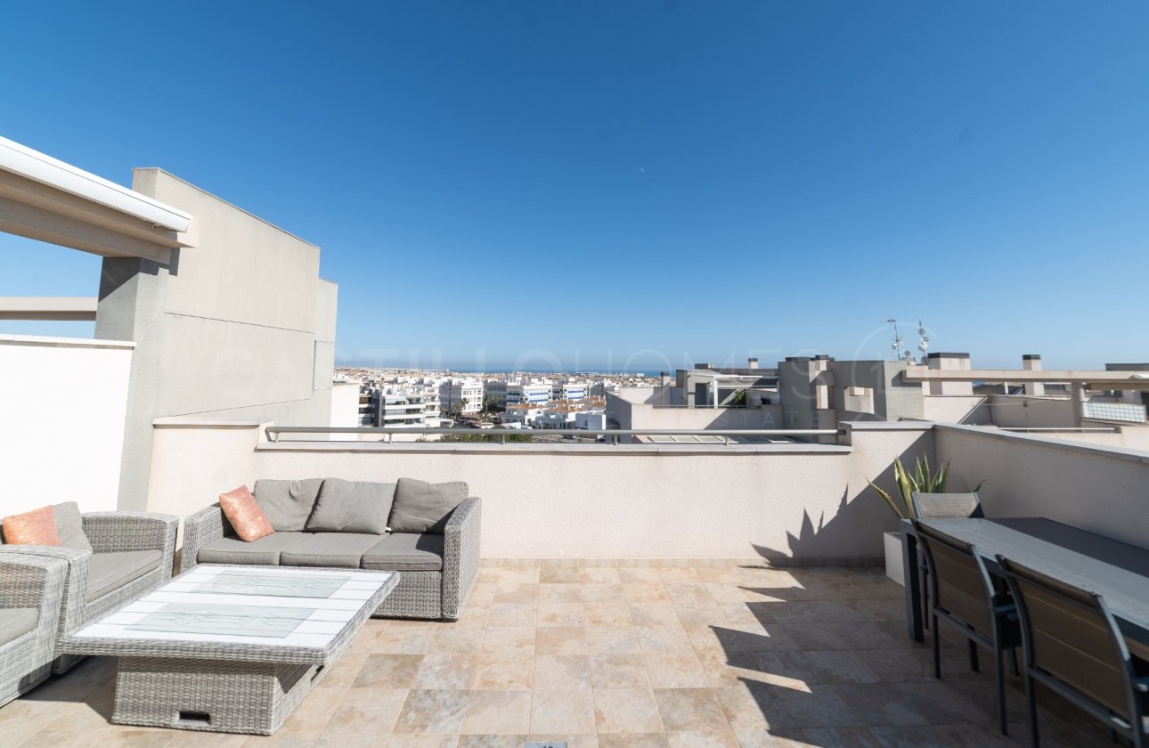 Resale - Apartment / flat - Orihuela Costa - Villamartín