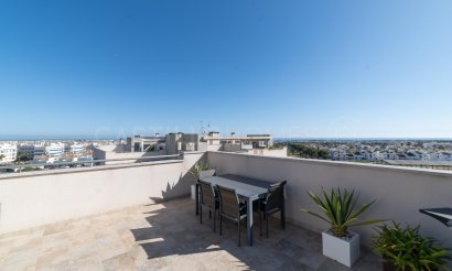 Resale - Apartment / flat - Orihuela Costa - Villamartín
