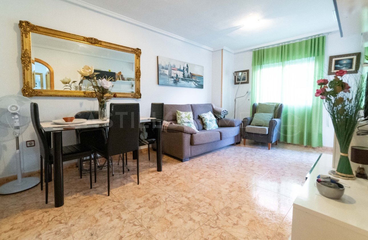 Resale - Apartment / flat - Torrevieja - Centro