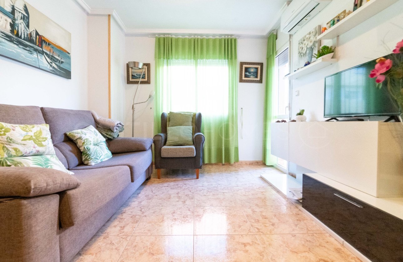Resale - Apartment / flat - Torrevieja - Centro