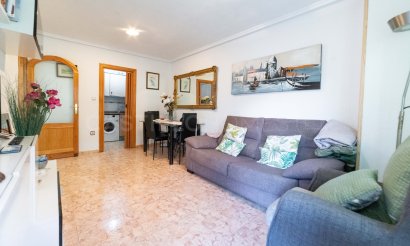 Resale - Apartment / flat - Torrevieja - Centro