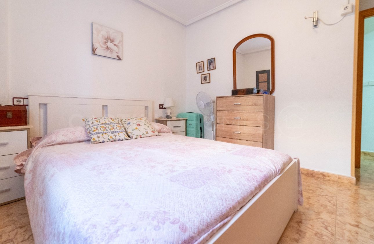 Resale - Apartment / flat - Torrevieja - Centro