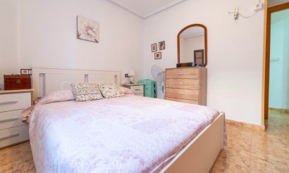 Resale - Apartment / flat - Torrevieja - Centro