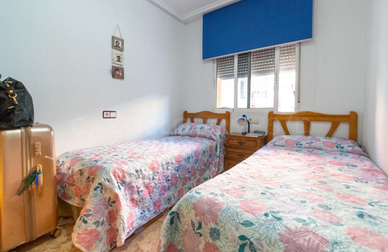 Resale - Apartment / flat - Torrevieja - Centro