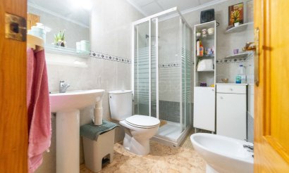Resale - Apartment / flat - Torrevieja - Centro