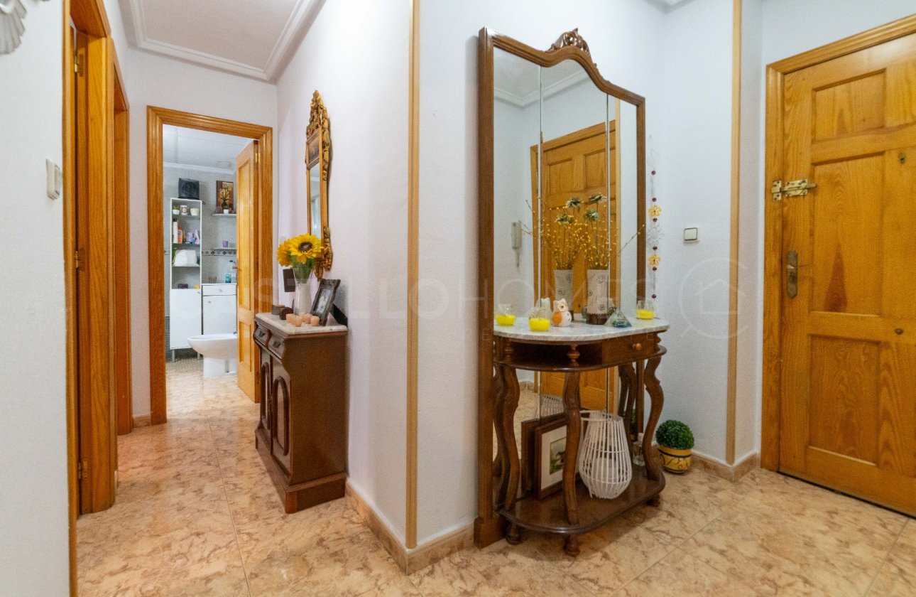 Resale - Apartment / flat - Torrevieja - Centro