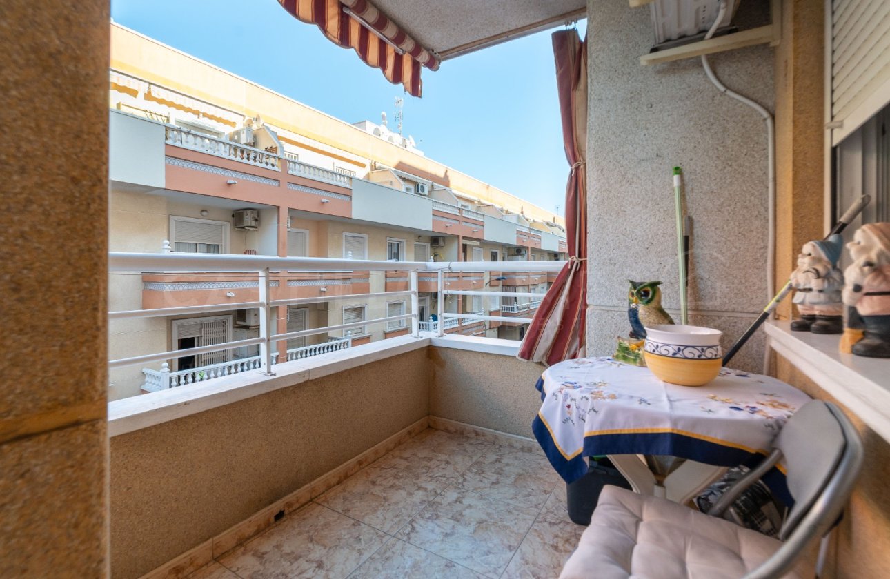 Resale - Apartment / flat - Torrevieja - Centro