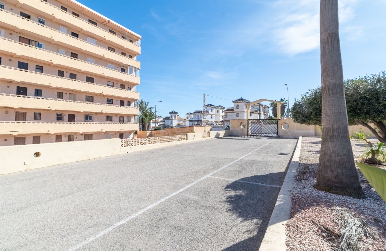 Reventa - Apartamento / piso - Torrevieja - Torrelamata - La Mata