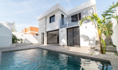 Reventa - Villa - Torrevieja - Los Balcones