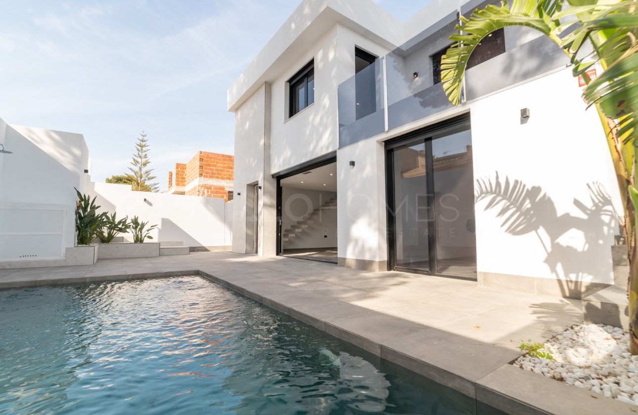 Reventa - Villa - Torrevieja - Los Balcones