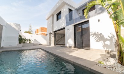 Reventa - Villa - Torrevieja - Los Balcones