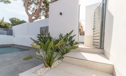 Reventa - Villa - Torrevieja - Los Balcones