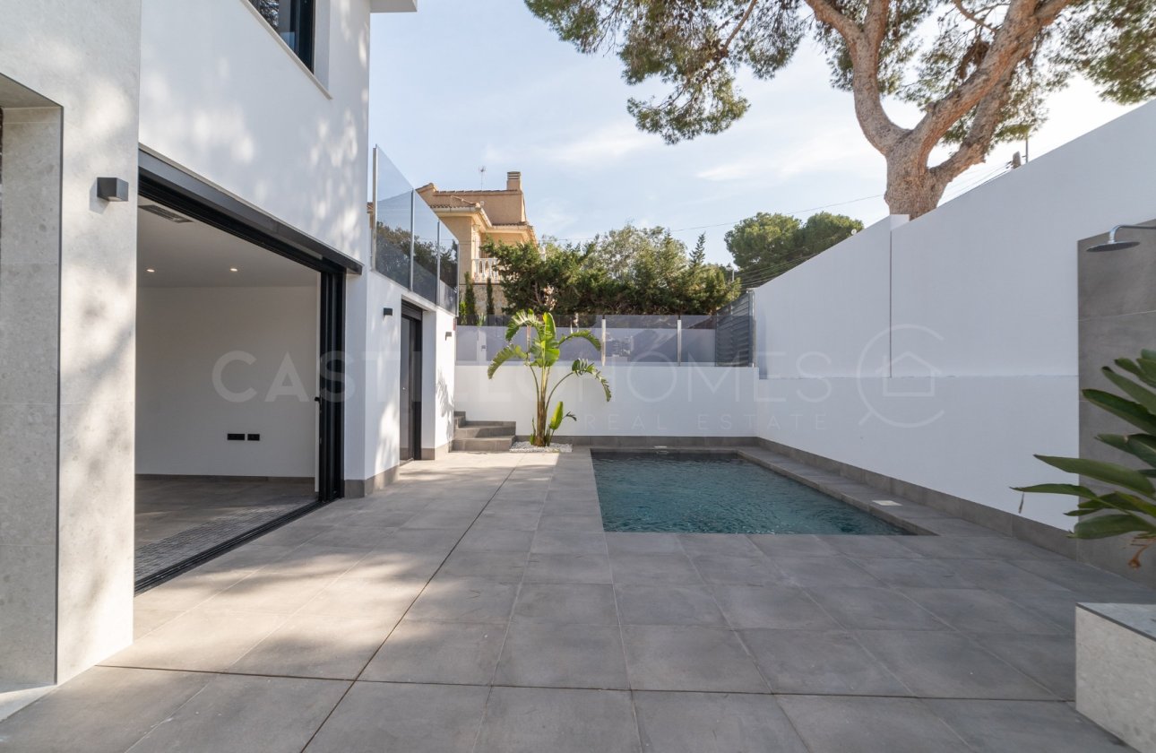 Reventa - Villa - Torrevieja - Los Balcones