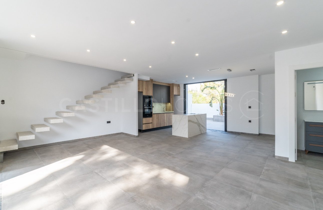 Reventa - Villa - Torrevieja - Los Balcones