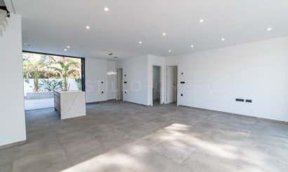 Reventa - Villa - Torrevieja - Los Balcones