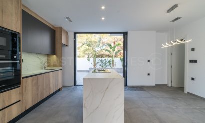 Reventa - Villa - Torrevieja - Los Balcones