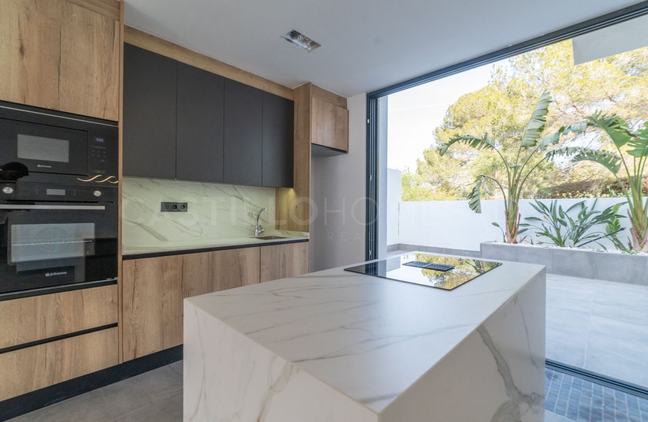 Reventa - Villa - Torrevieja - Los Balcones