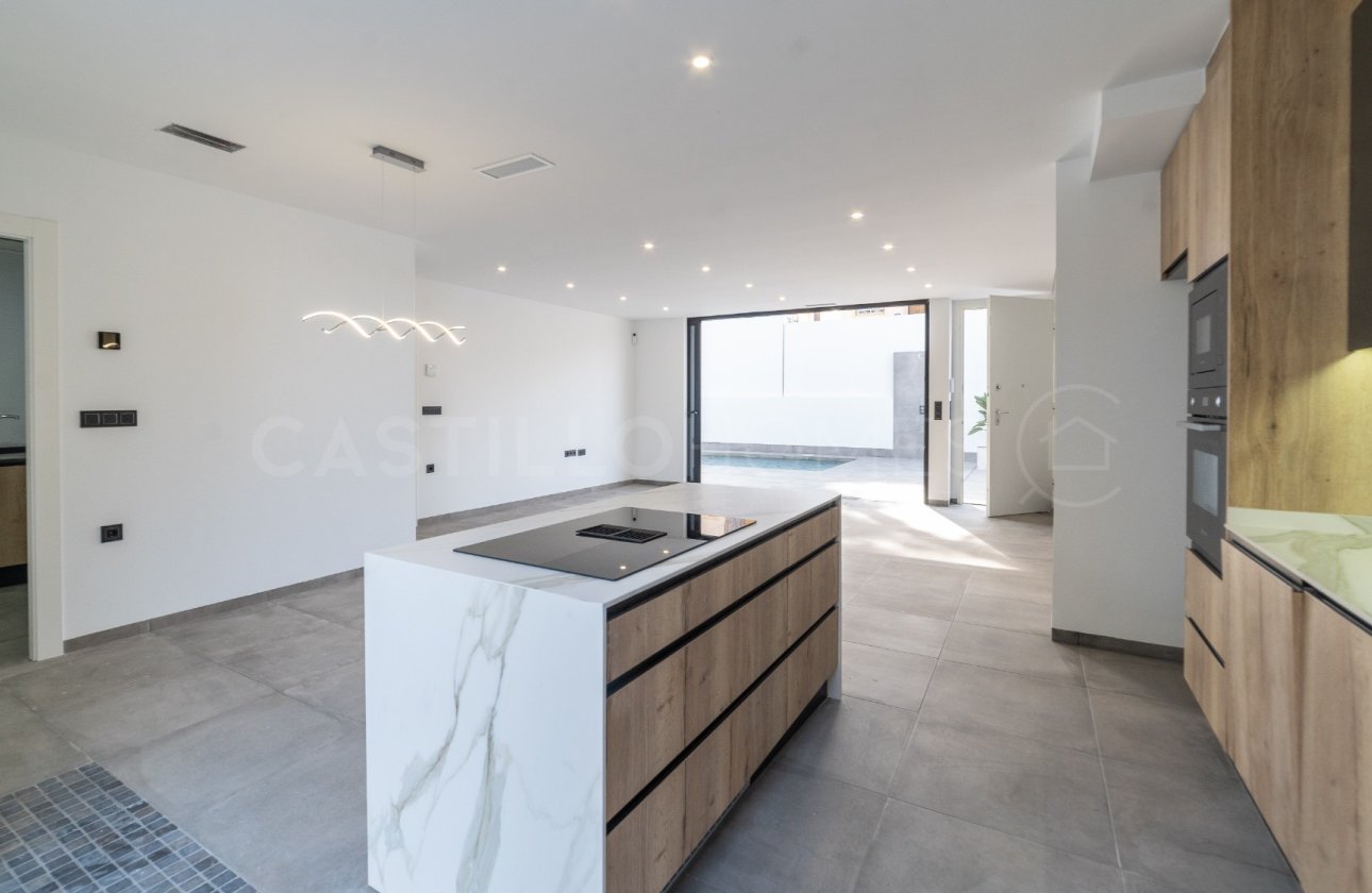 Reventa - Villa - Torrevieja - Los Balcones