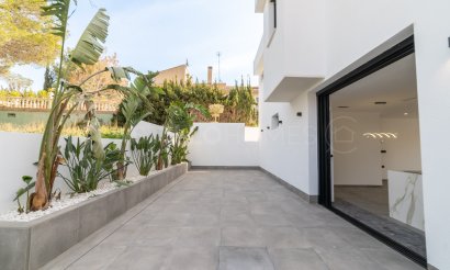Reventa - Villa - Torrevieja - Los Balcones