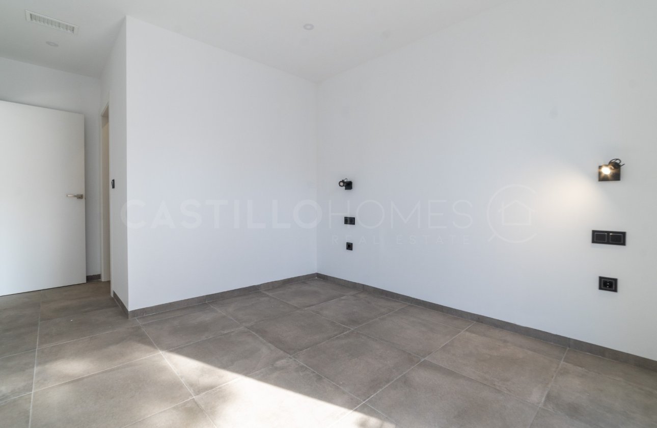 Reventa - Villa - Torrevieja - Los Balcones