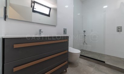 Reventa - Villa - Torrevieja - Los Balcones