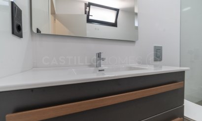 Reventa - Villa - Torrevieja - Los Balcones