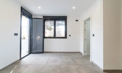 Reventa - Villa - Torrevieja - Los Balcones