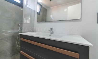Reventa - Villa - Torrevieja - Los Balcones