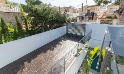Reventa - Villa - Torrevieja - Los Balcones