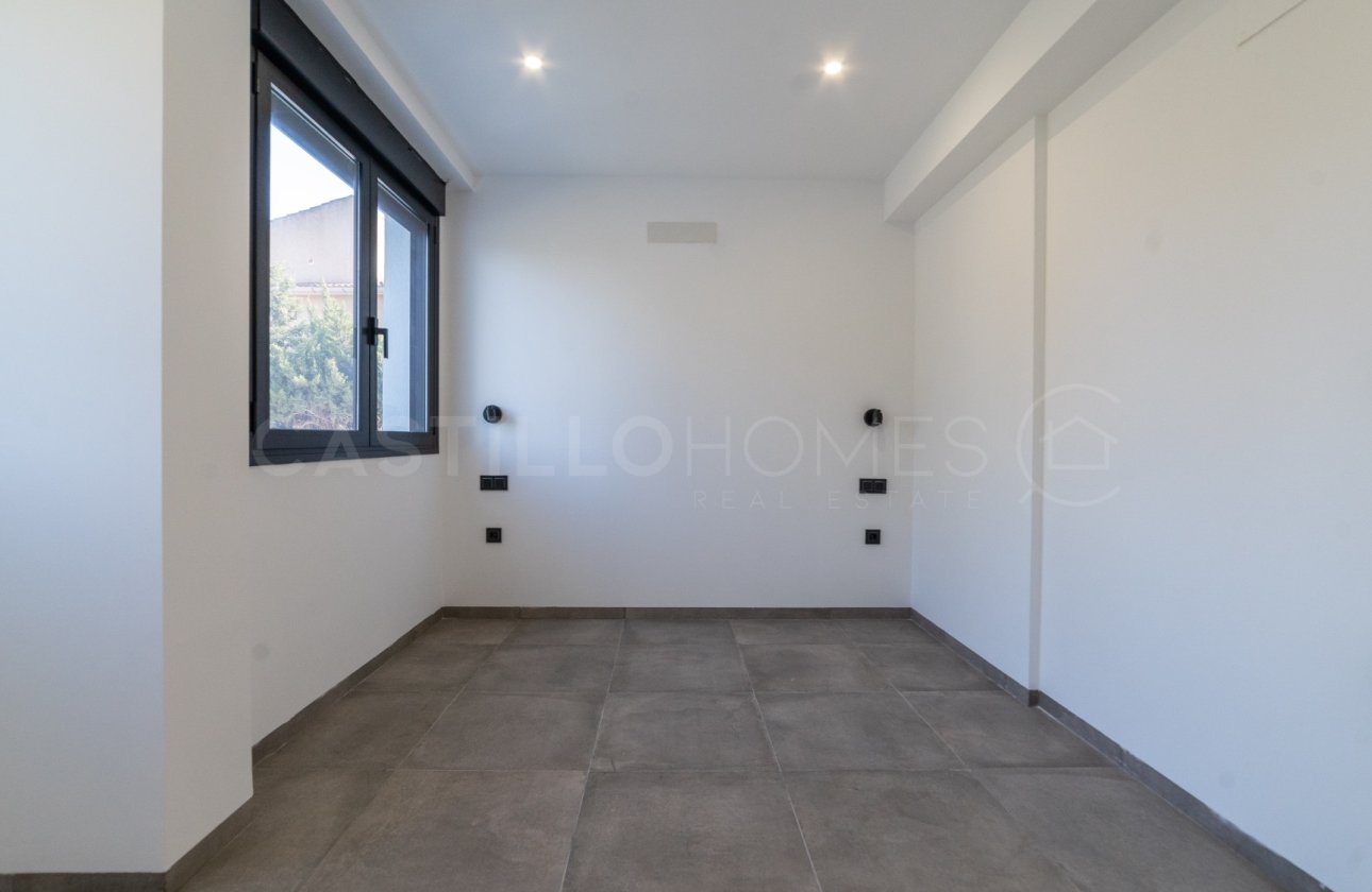 Reventa - Villa - Torrevieja - Los Balcones