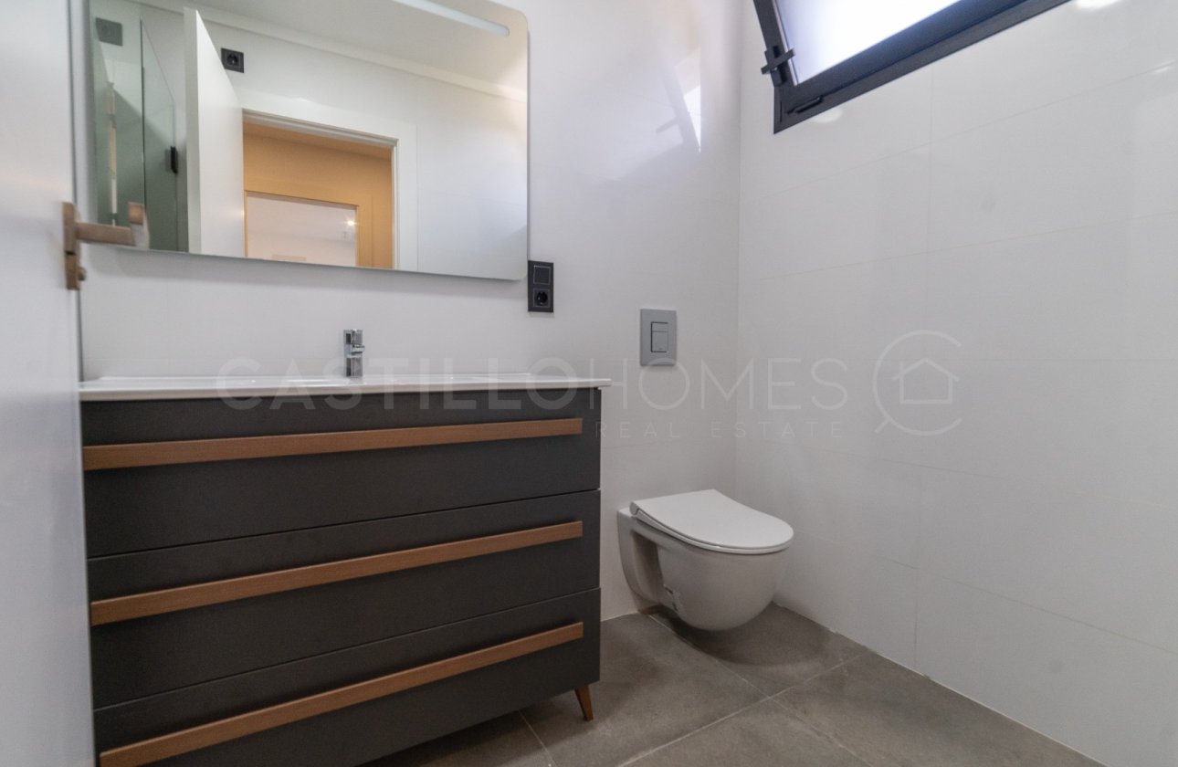 Reventa - Villa - Torrevieja - Los Balcones