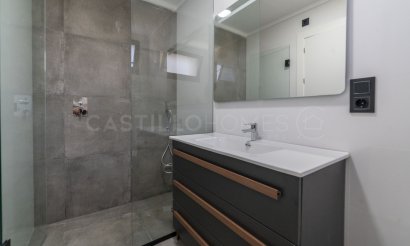 Reventa - Villa - Torrevieja - Los Balcones